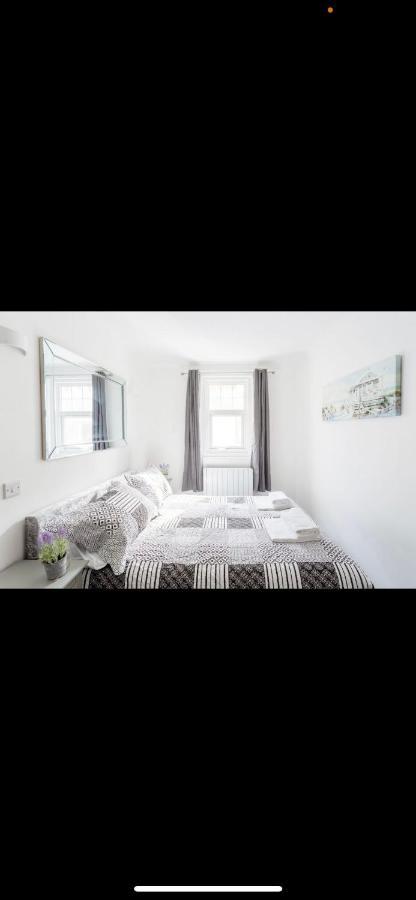 Driftwood Luxury Apartment Lyme Regis Exterior photo